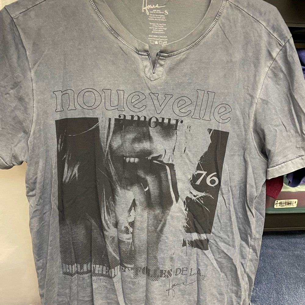 Howe Gray Graphic Tee